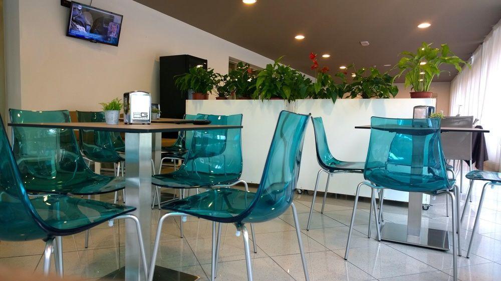 Hotel Gambrinus Lignano Sabbiadoro Exteriör bild