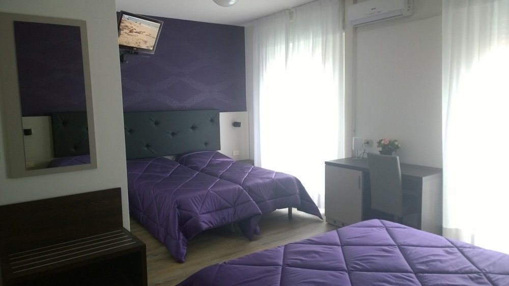 Hotel Gambrinus Lignano Sabbiadoro Exteriör bild