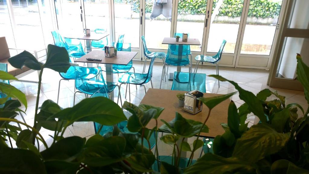 Hotel Gambrinus Lignano Sabbiadoro Exteriör bild
